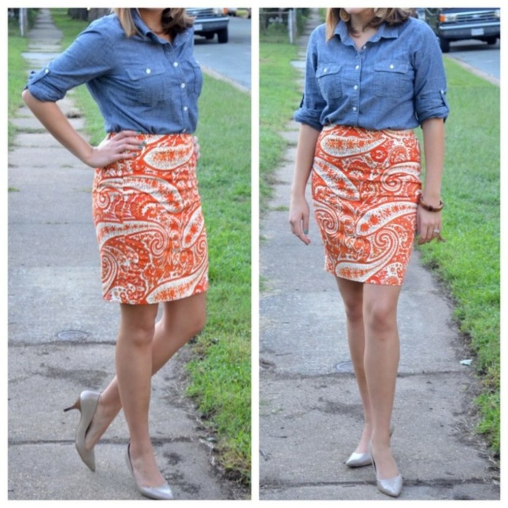 J. Crew Paisley Print Pencil Skirt . SZ 6 - Picture 3 of 4